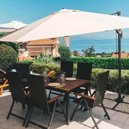Pool Maurina Opatija With Sea View Apartment *